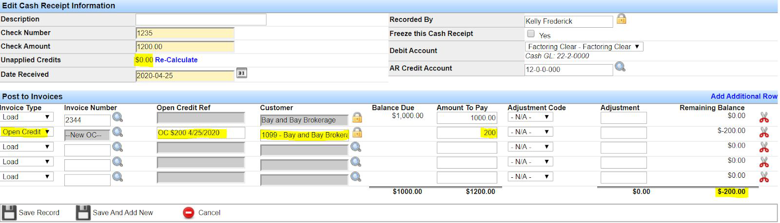 Cash receipt with Open Credit row filling remaining unapplied credits.